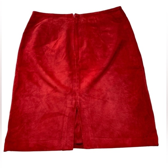 Vintage Danier - Embroidered leather skirt - Picture 4 of 12